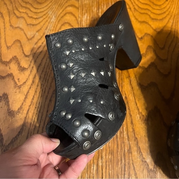 Ariat Studded Peep Toe Heeled Leather Slip-On Clog Mules in Black Sz 7 Y2K 90s - Picture 5 of 13